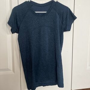 Swiftly Tech short sleeve